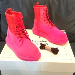Alexander McQueen Hybrid Flocked combat boots in poppy red/pink  New size 36.5